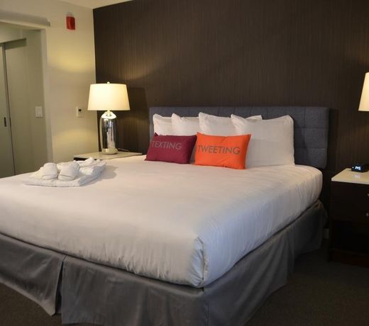 Hotel Lucent