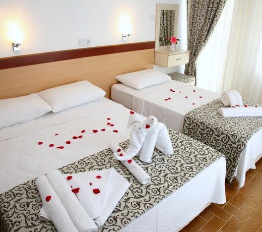 İksirci Baba Hotel