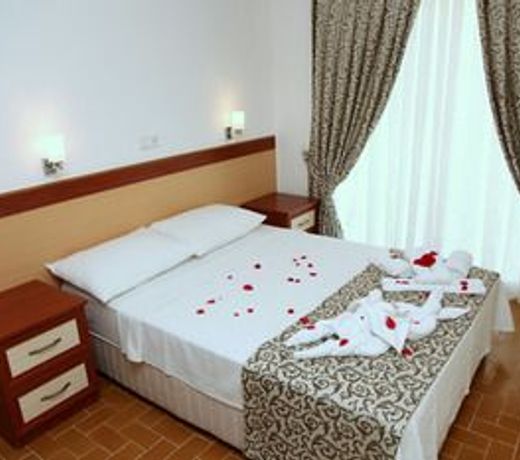 İksirci Baba Hotel