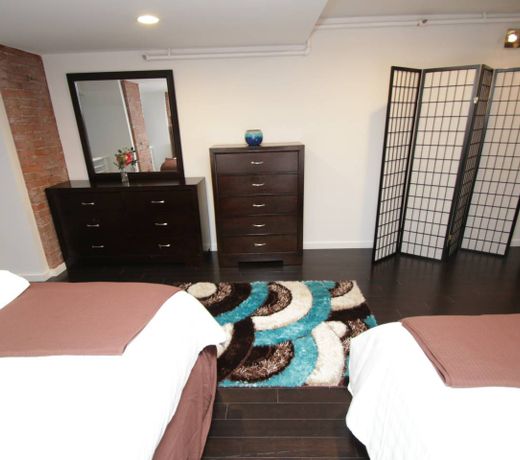 CONV.CENTER 3BR 2BA LUX LOFT DUPLEX