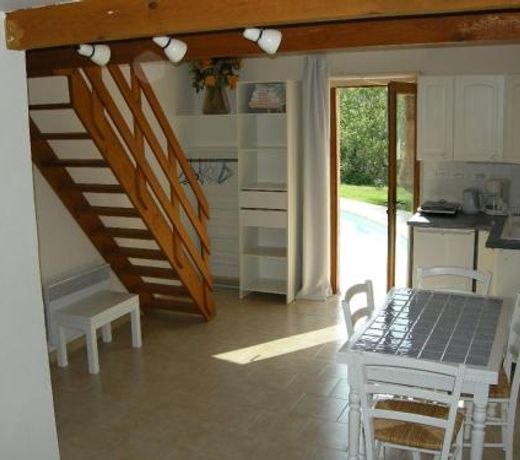 Studio-mezzanine dans villa