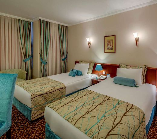 Best Western Plus Khan Hotel