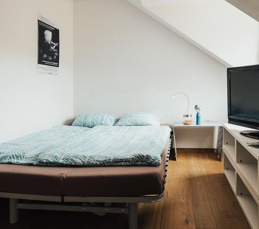 Layer's Art Residences