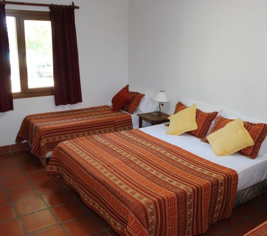KILLA HOTEL Conciencia y Bienestar