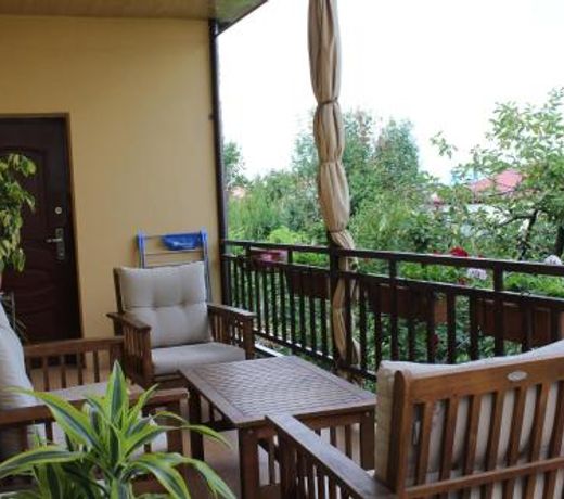 Tinikos Guest House