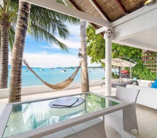 1 Bedroom Beach Front Villa - on Beautiful Bangrak Beach