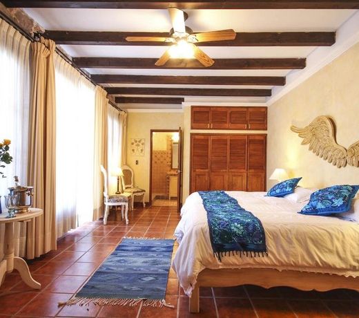 Mansion San Miguel