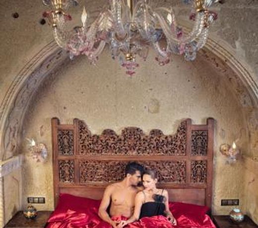 Elika Cave Suites & Spa