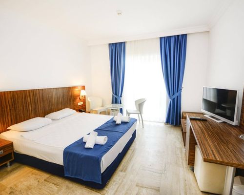 Club Blue White All Inclusive - Тургутреис - фото 3