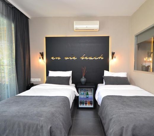 En Vie Beach Boutique Hotel - Adults Only