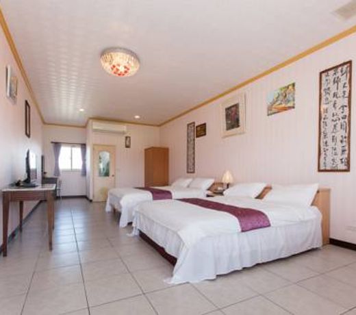 512 Huts Homestay