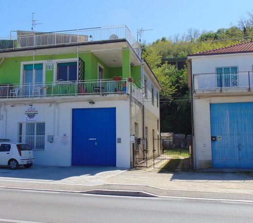 B&B Falcone