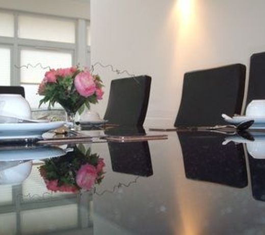 LINDHOME GUEST HOUSE BANDB