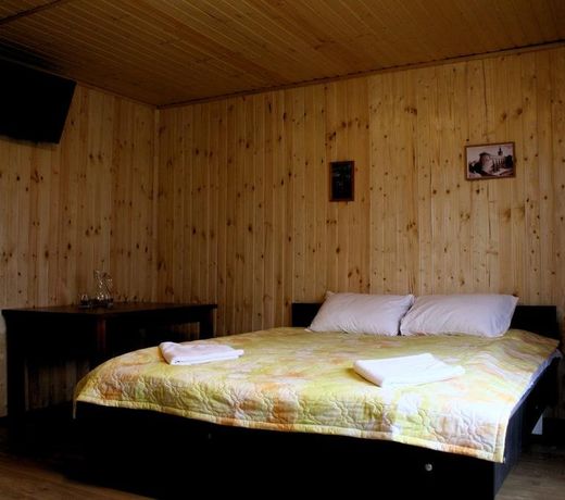 GOSTINICHNO BANNY KOMPLEKS TRI PESKARYA