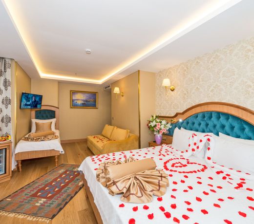 Aprilis Gold Hotel