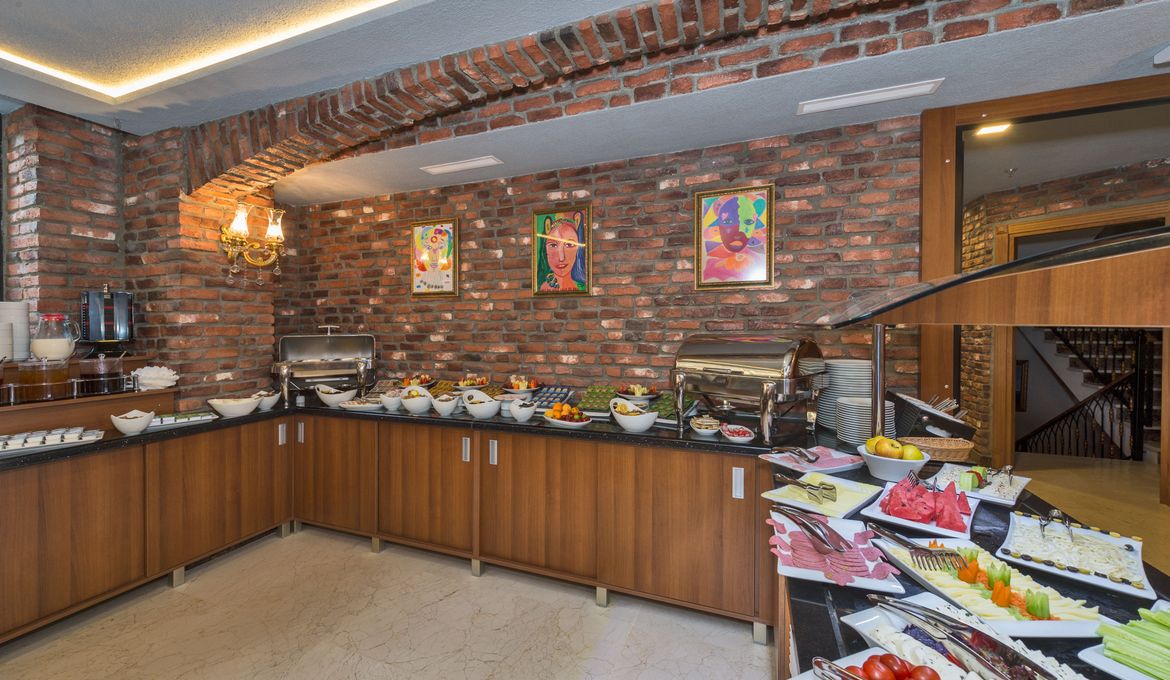Aprilis Gold Hotel