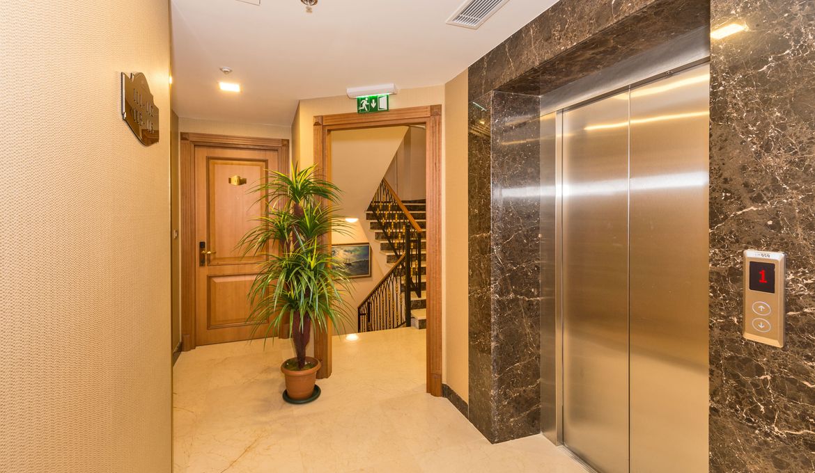 Aprilis Gold Hotel
