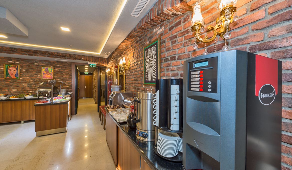 Aprilis Gold Hotel