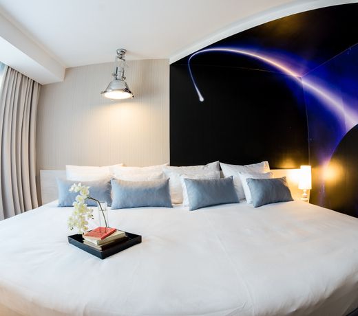 Science Hotel