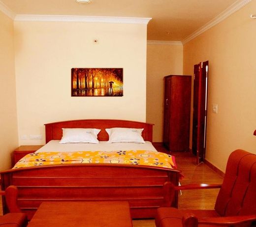 Club 7 Beach Resort