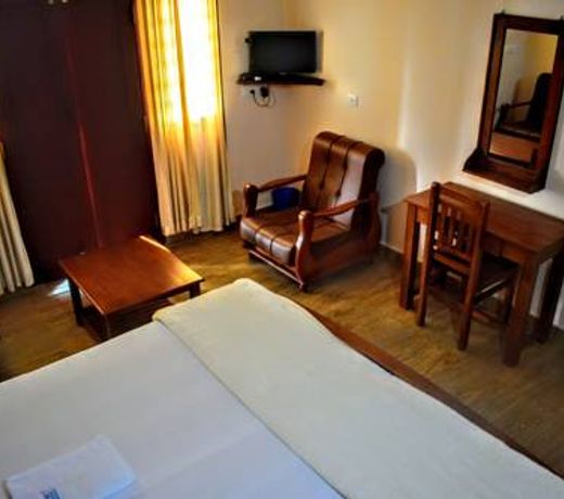 Club 7 Beach Resort