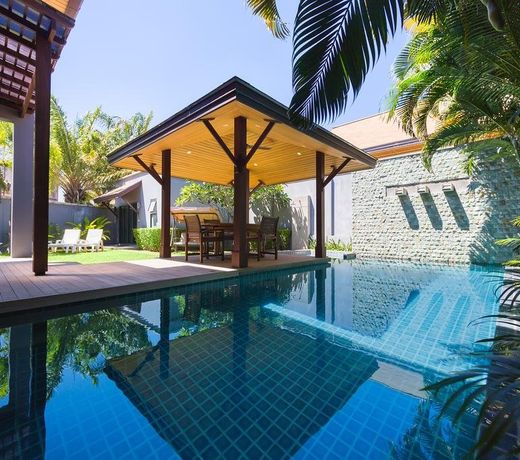 Villa Hanga by TropicLook: Onyx Style Nai Harn Beach