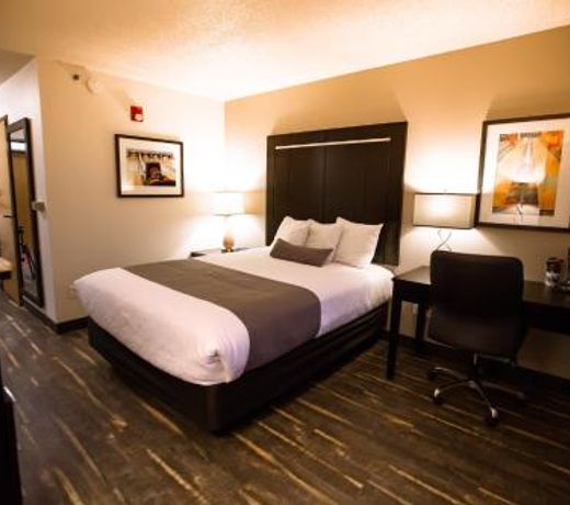Ten Pin Inn & Suites