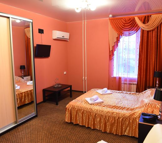 Moonrise Hotel