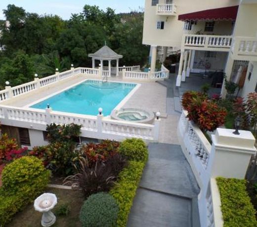 The Royal Kensington Villa 4