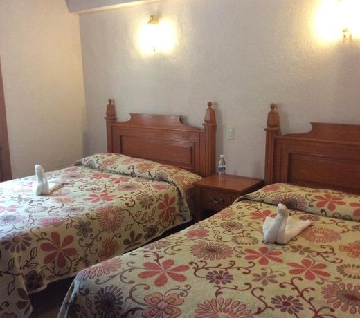 Hotel Plaza Baratillo