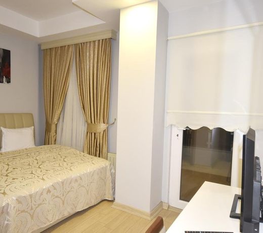 Tugra Hotel