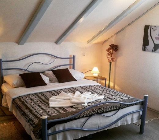 ROOMS MIRABELLA