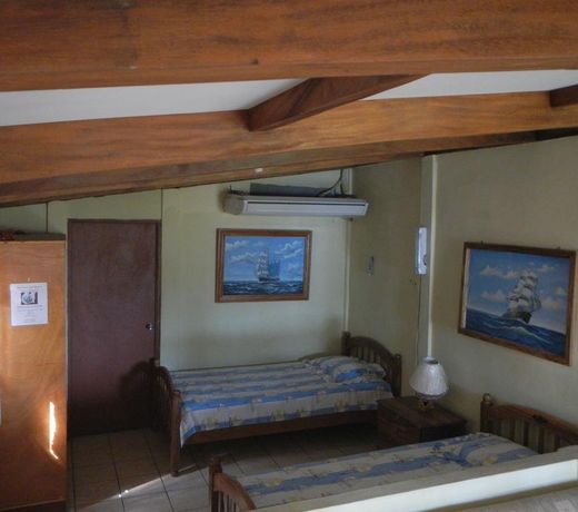 Punta Roca Surf Resort