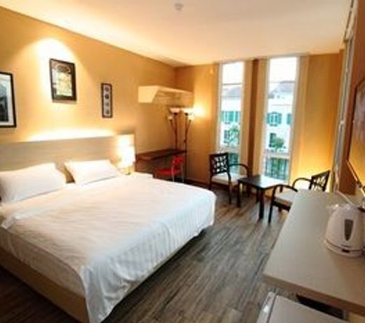 91 Street Boutique Inn