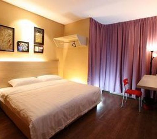 91 Street Boutique Inn