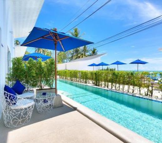 La Perle Luxury Boutique Hotel
