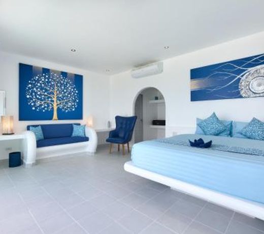 La Perle Luxury Boutique Hotel