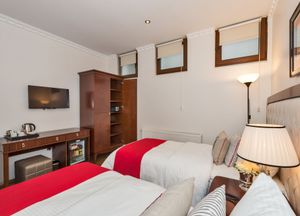 Four Doors Hotel