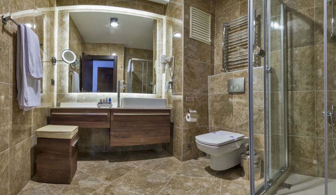 Four Doors Hotel