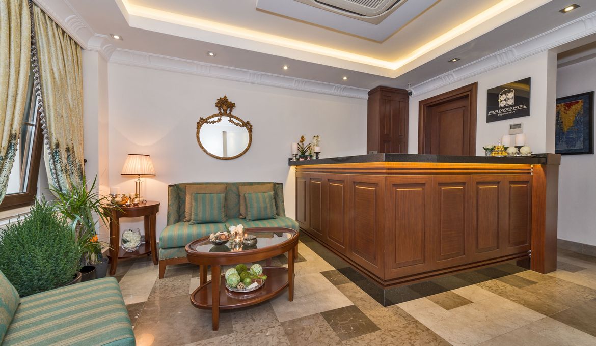 Four Doors Hotel