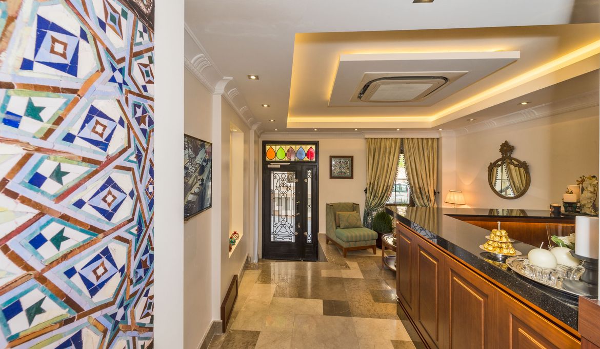 Four Doors Hotel