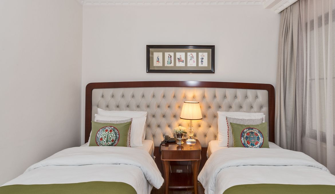 Four Doors Hotel