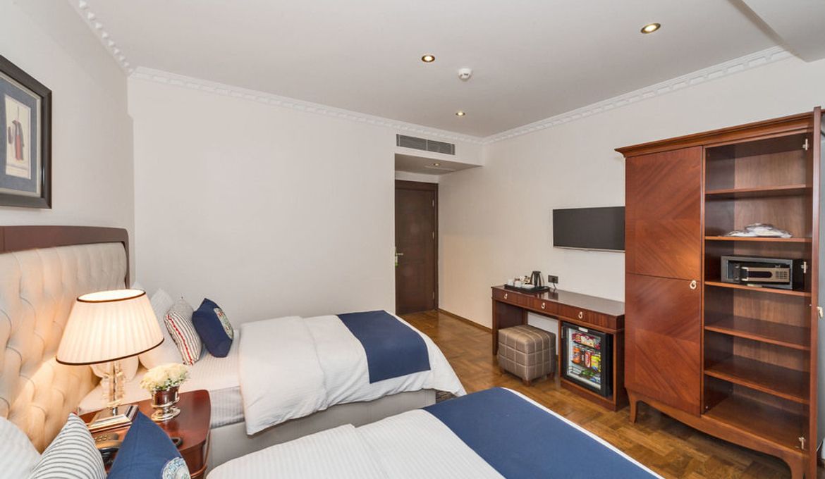 Four Doors Hotel