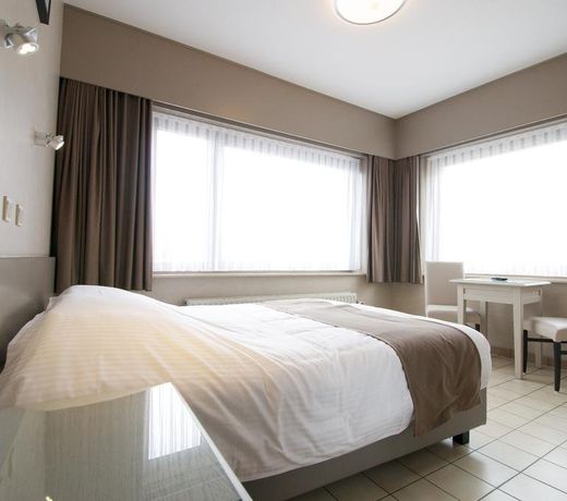 Hotel De Golf