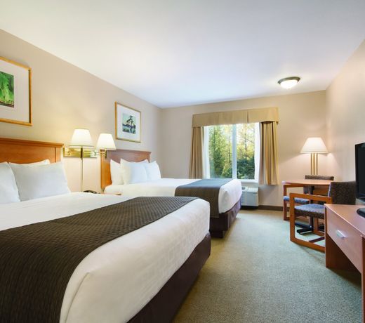 Days Inn & Suites by Wyndham Thunder Bay
