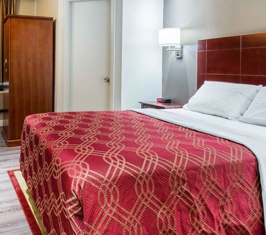 Econo Lodge South Ozone Park