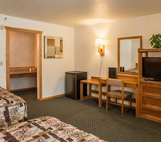 Downtowner Inn
