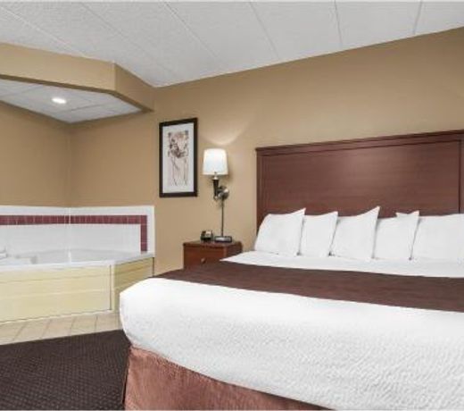 AmericInn by Wyndham Lake City