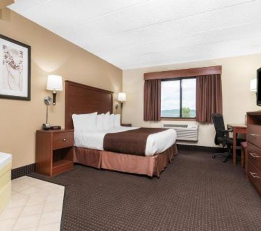AmericInn by Wyndham Lake City