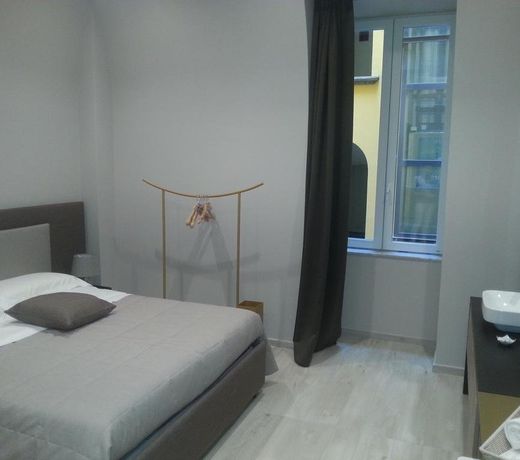 Neapolis Lifestyle